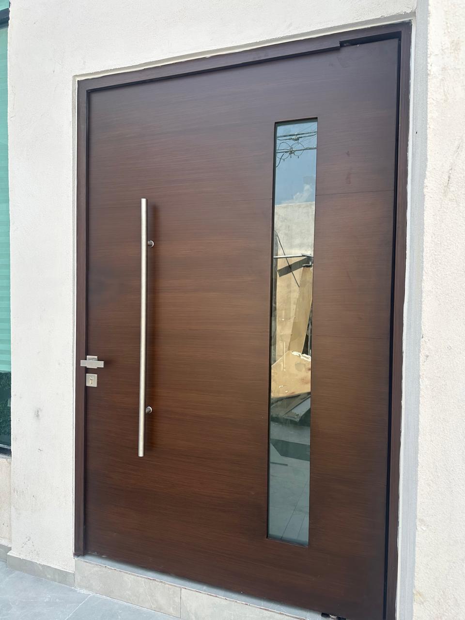 Puerta metálica